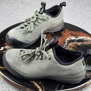 Arc'teryx Womans 5 Grey GORE-TEX‎ Approach Agile